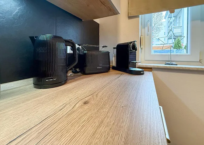 Ruhiger Bungalow In Dresden Mit Terrasse, Garten & Privatem Stellplatz