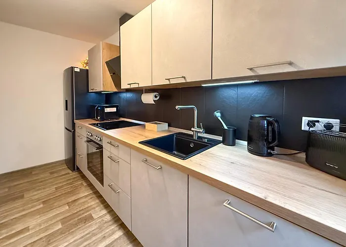 Ruhiger Bungalow In Dresden Mit Terrasse, Garten & Privatem Stellplatz 公寓