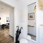 Ruhiger In Mit Terrasse, Garten & Privatem Stellplatz شقة *