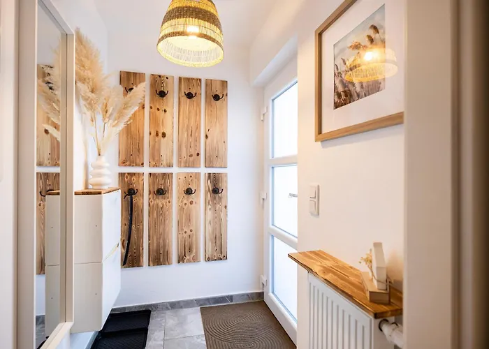 Appartamento Ruhiger In Mit Terrasse, Garten & Privatem Stellplatz