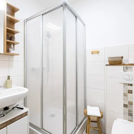 Apartament Gemuetliches & Ruhiges Mit Terrasse, Garten & Privatem Stellplatz