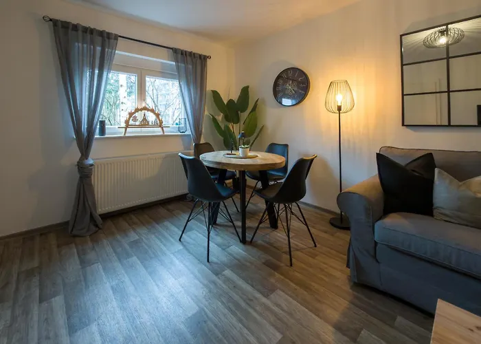 Apartment Ruhiger Bungalow In Dresden Mit Terrasse, Garten & Privatem Stellplatz *